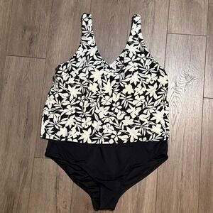 Lands End Womens XL 18 Black White Floral Tankini One Piece Swimsuit V-Neck